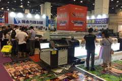 哪些因素会影响UV打印机喷头的寿命呢？